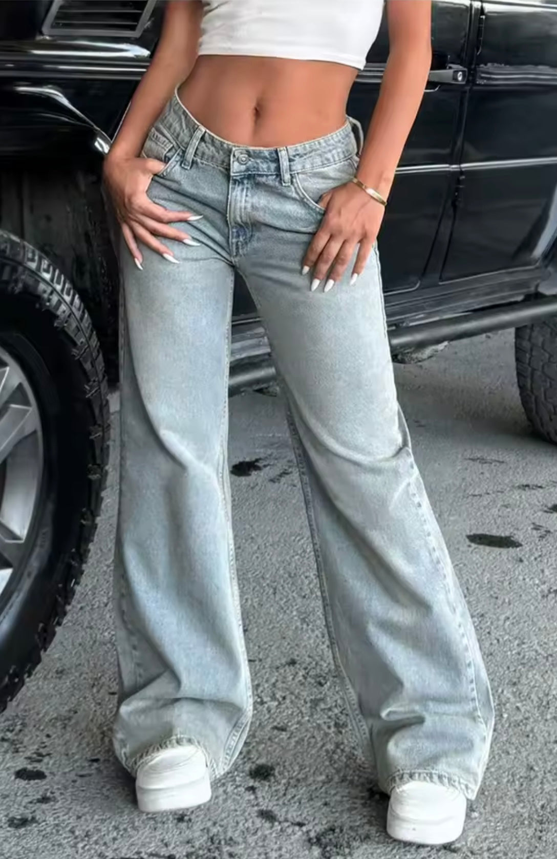 low waist loose light blue jeans