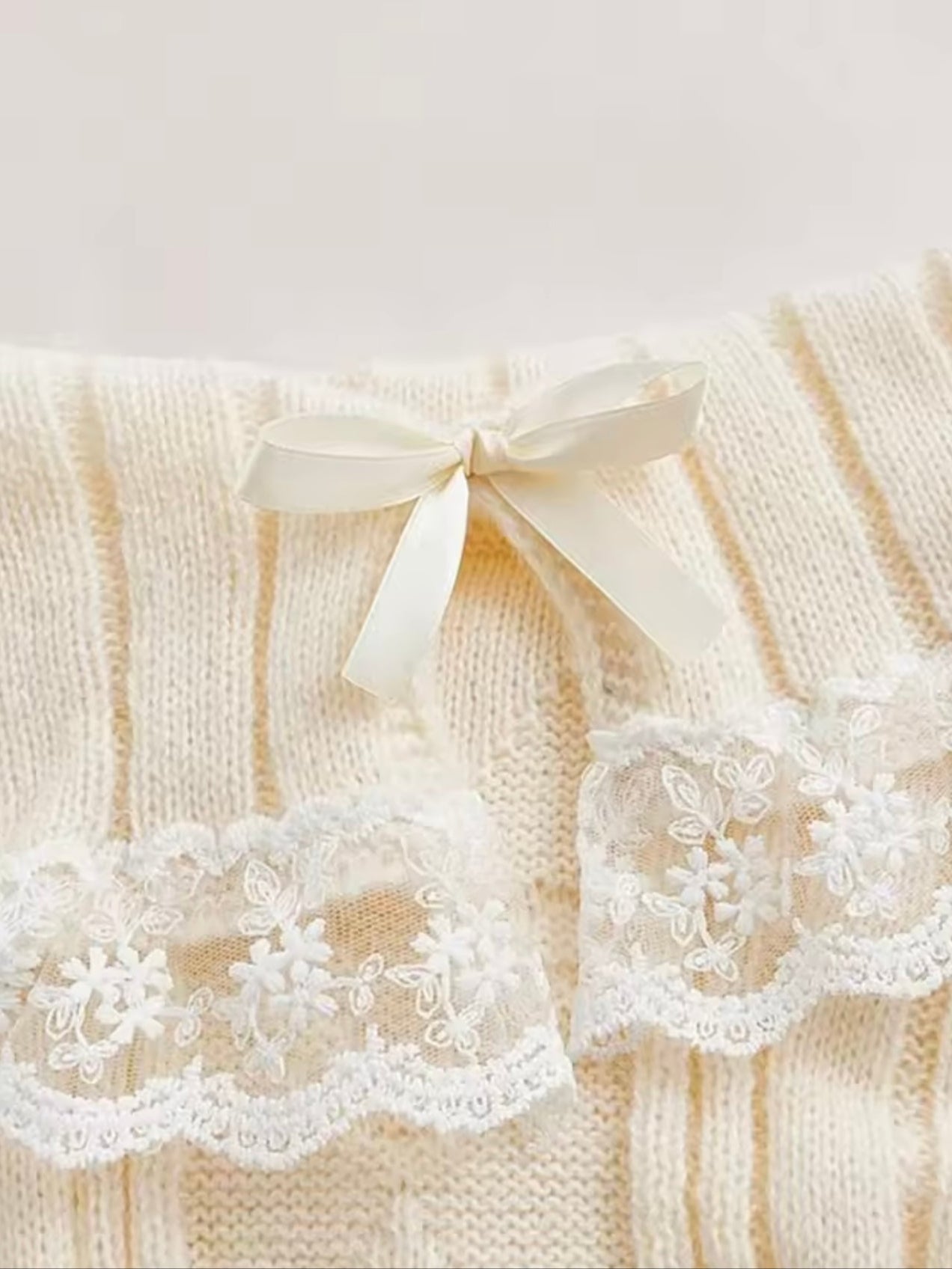Lace knit pullover long sleeve