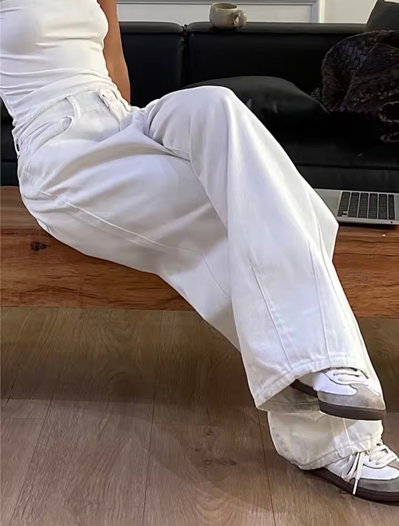 White high waist jeans